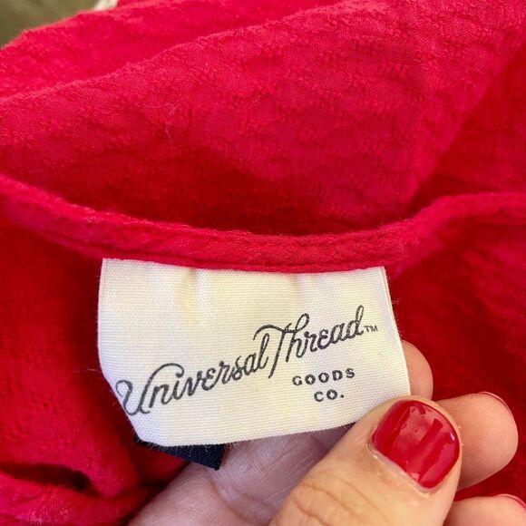 Universal thread tie front button down red top - Picture 9 of 12